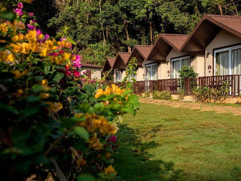 Hotel Stone Wood Premier Gokarna Gokarna  Exterior foto