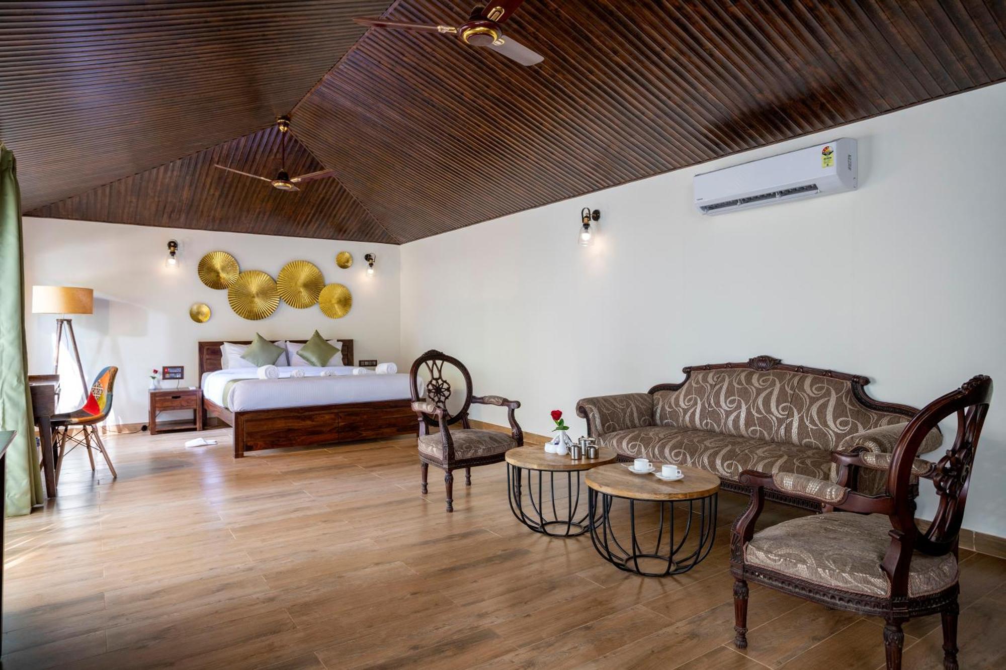 Hotel Stone Wood Premier Gokarna Gokarna  Exterior foto