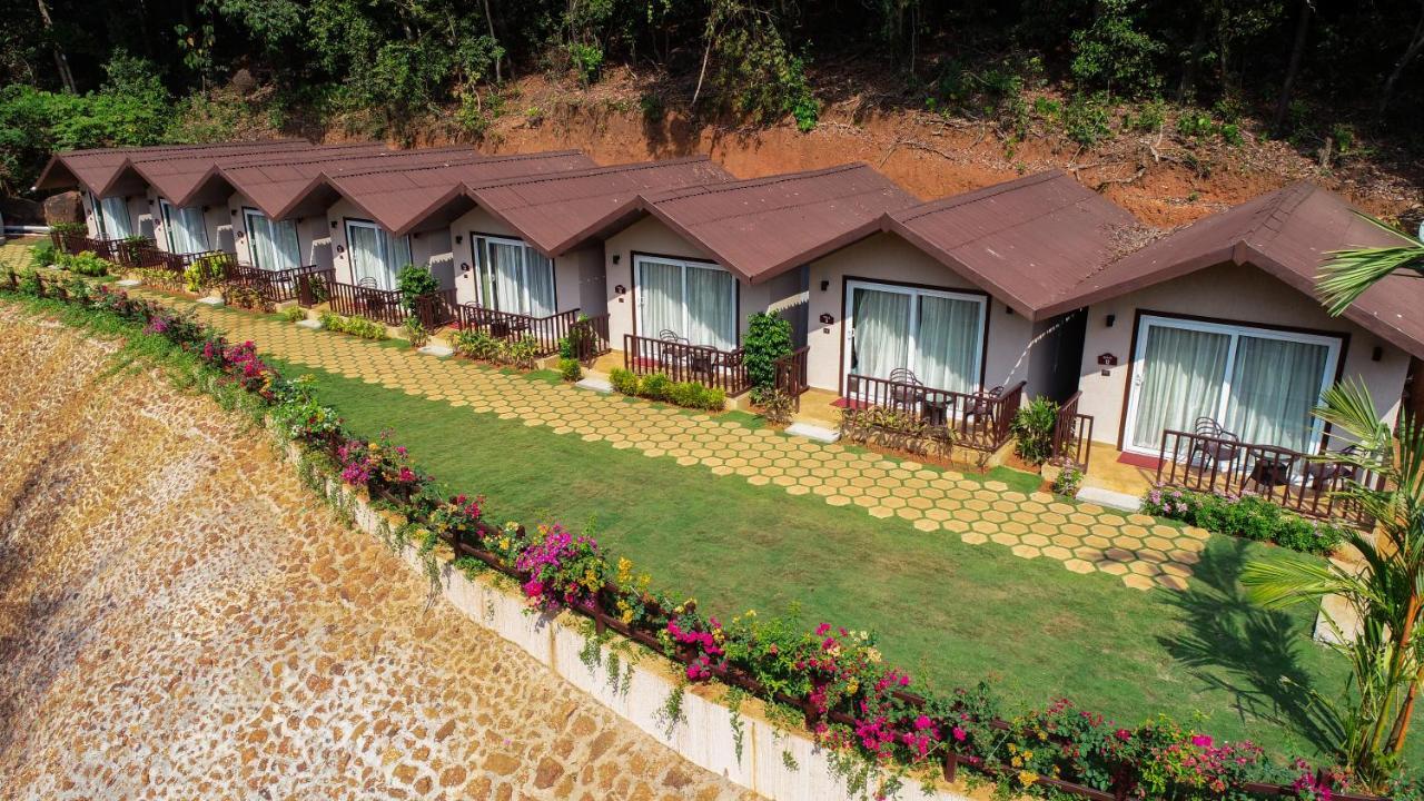 Hotel Stone Wood Premier Gokarna Gokarna  Exterior foto