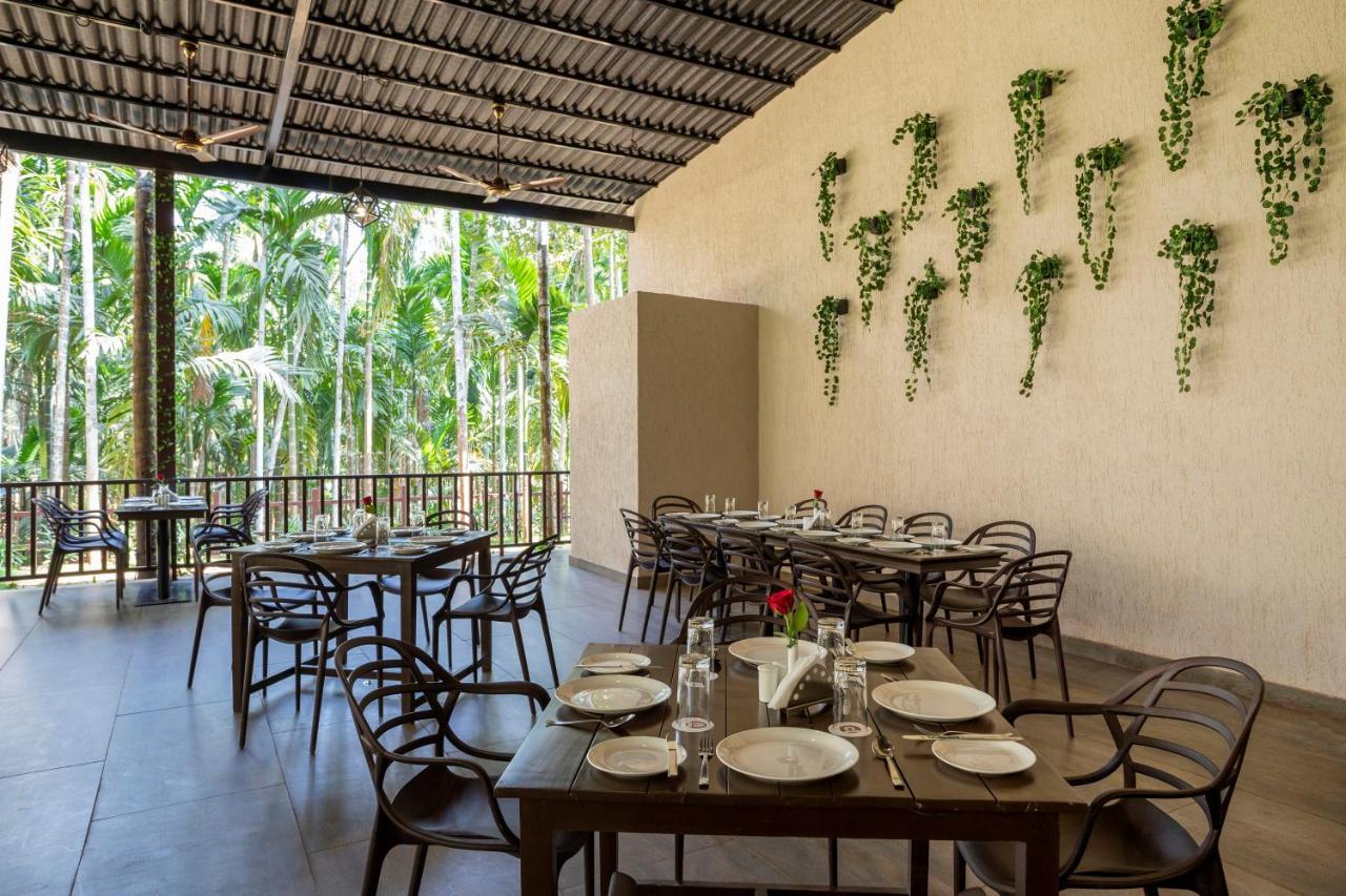Hotel Stone Wood Premier Gokarna Gokarna  Exterior foto